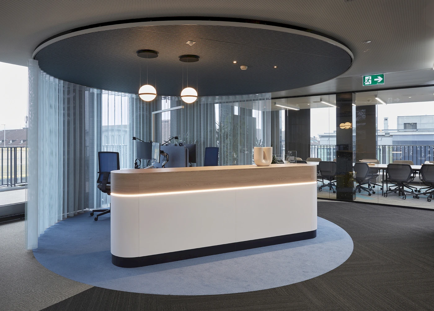 Empfangstheken_nach_mass_Werder_Schreinerei